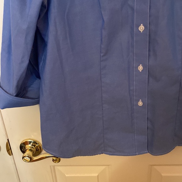 Jones New York Signature Size M Blue Easy Care Button Down Top - Picture 6 of 8